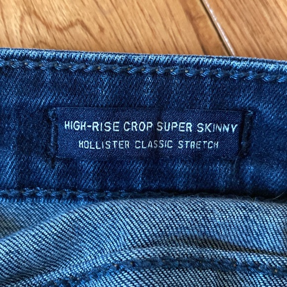 HOLLISTER Super Skinny Distressed Jeans - Picture 6 of 7
